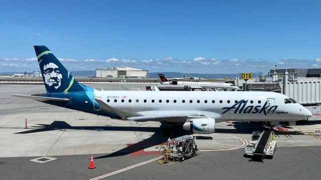 Alaska Airlines Faces Backlash After Family's Boarding Nightmare