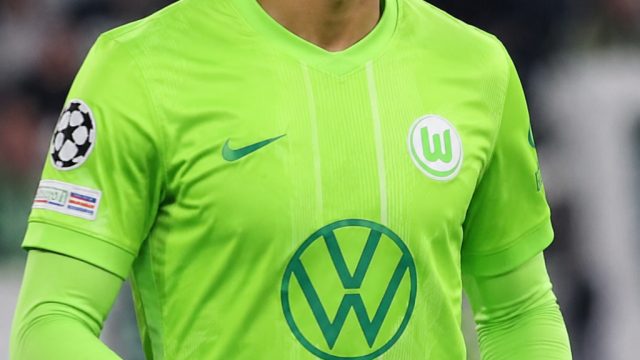 Chelsea Eyes Maxence Lacroix: A Shift in Defensive Strategy
