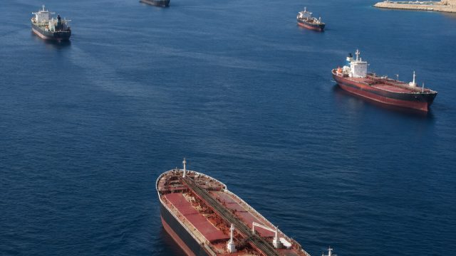 Strait of Hormuz Traffic Rises Amid Ongoing Tensions