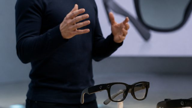 Meta Shifts Focus to Affordable Smart Gl