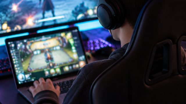 Exploring the Rising Popularity of Online Gaming Platforms